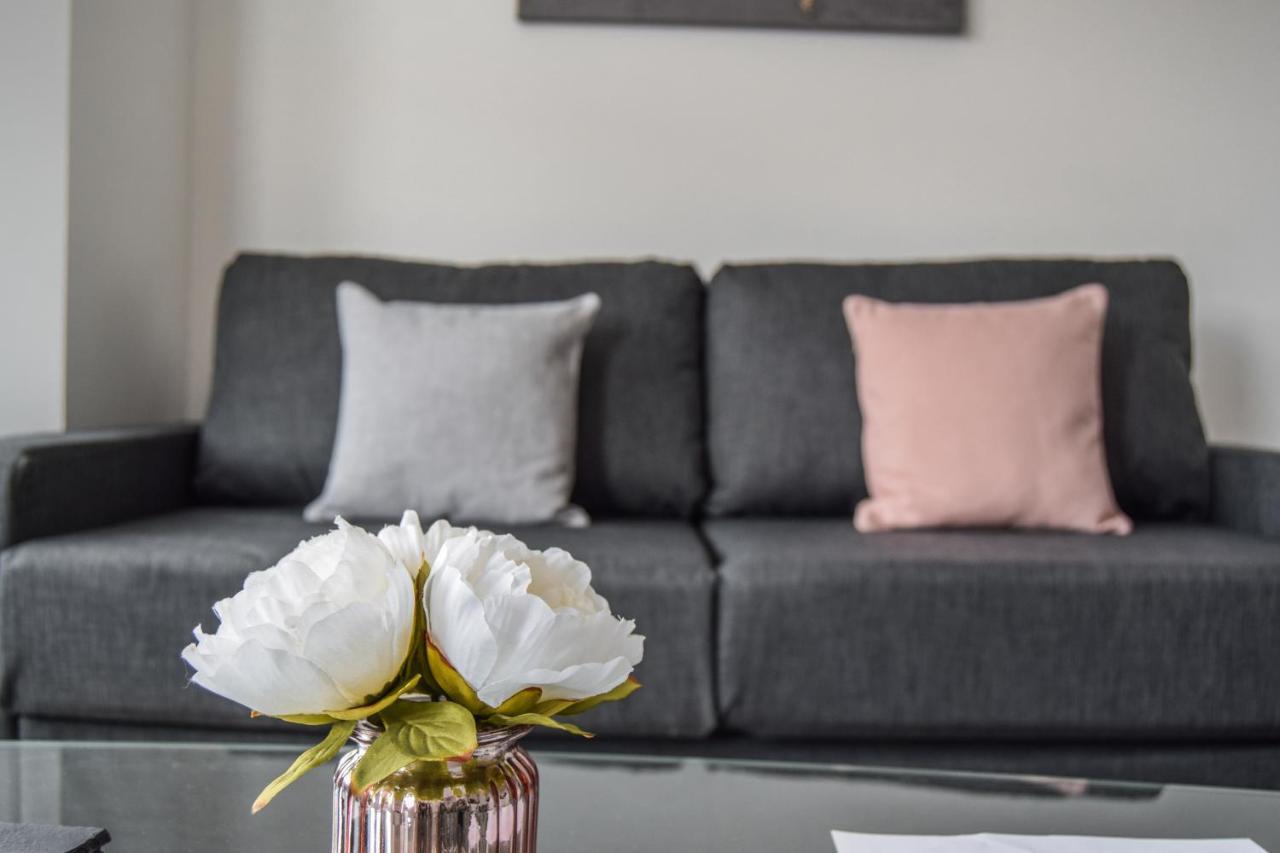 Morland Apartments - Hornchurch London Bagian luar foto