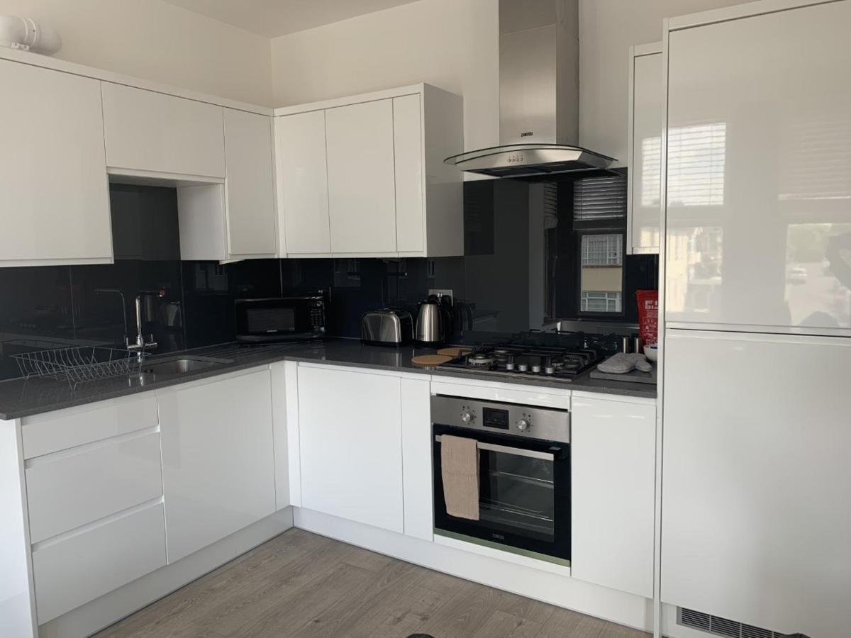 Morland Apartments - Hornchurch London Bagian luar foto