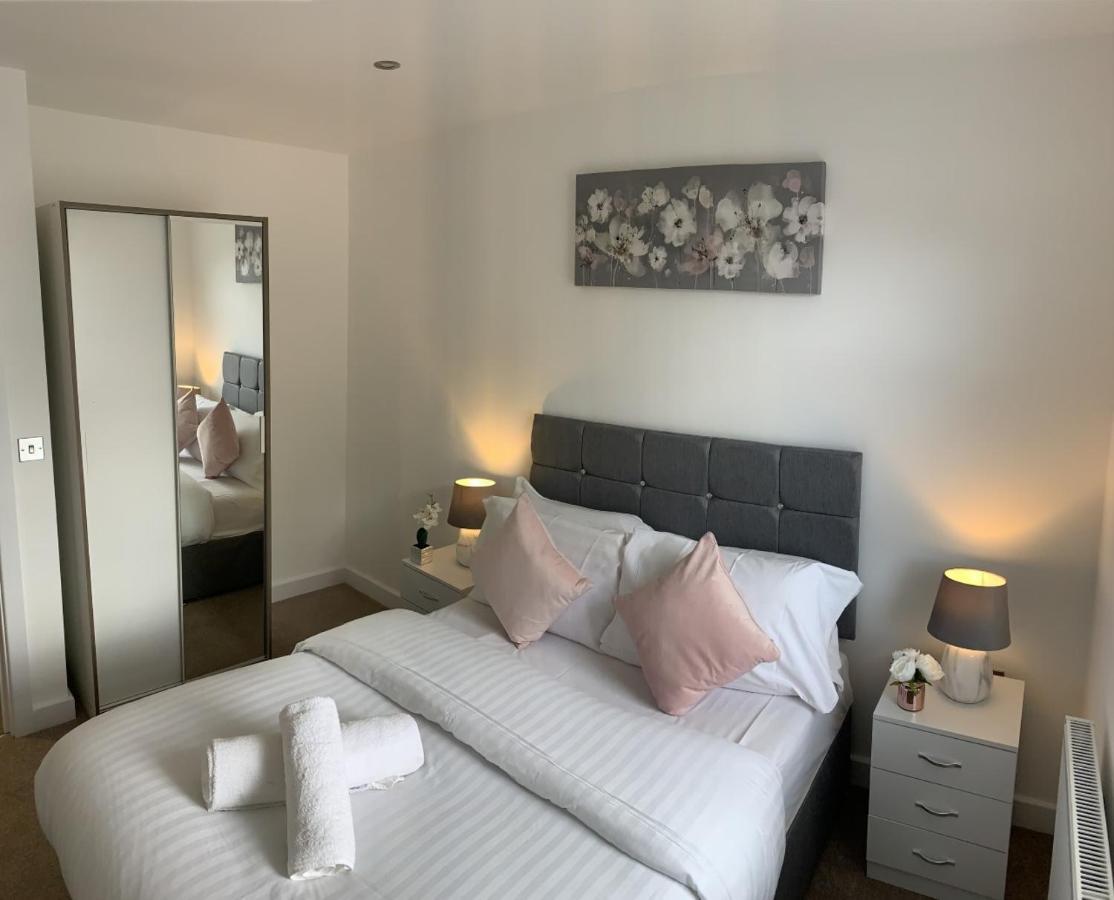 Morland Apartments - Hornchurch London Bagian luar foto