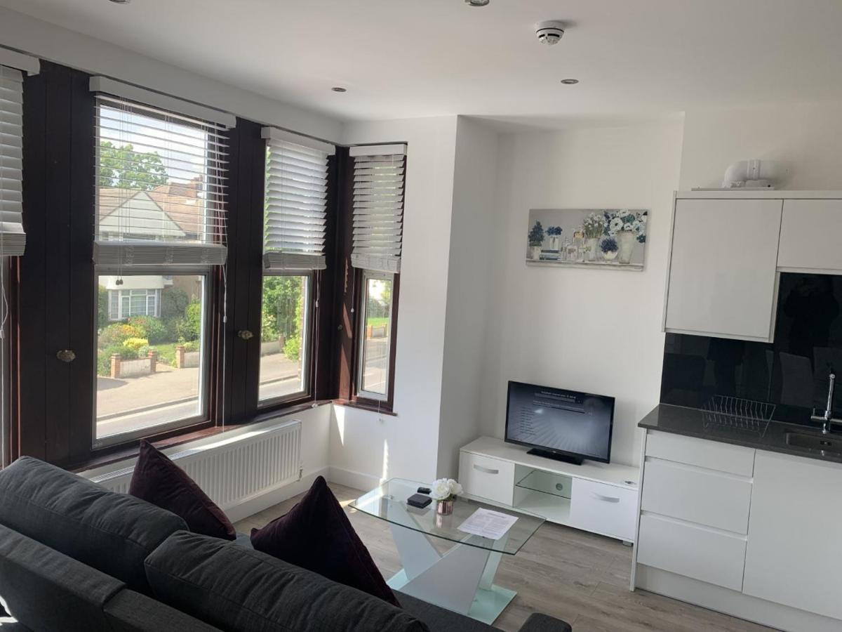 Morland Apartments - Hornchurch London Bagian luar foto
