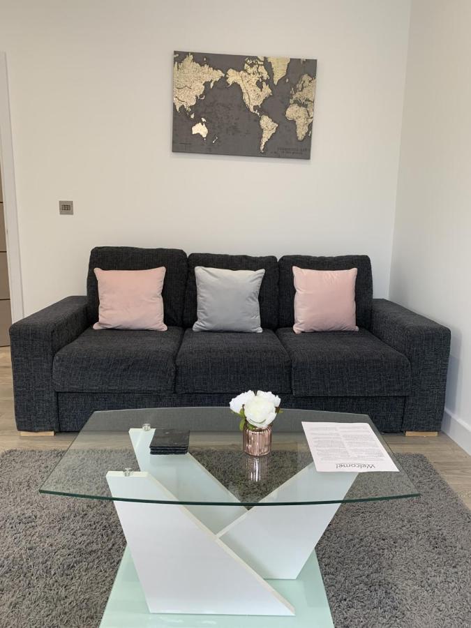 Morland Apartments - Hornchurch London Bagian luar foto
