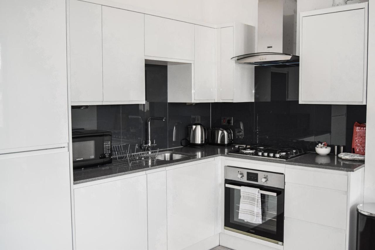 Morland Apartments - Hornchurch London Bagian luar foto