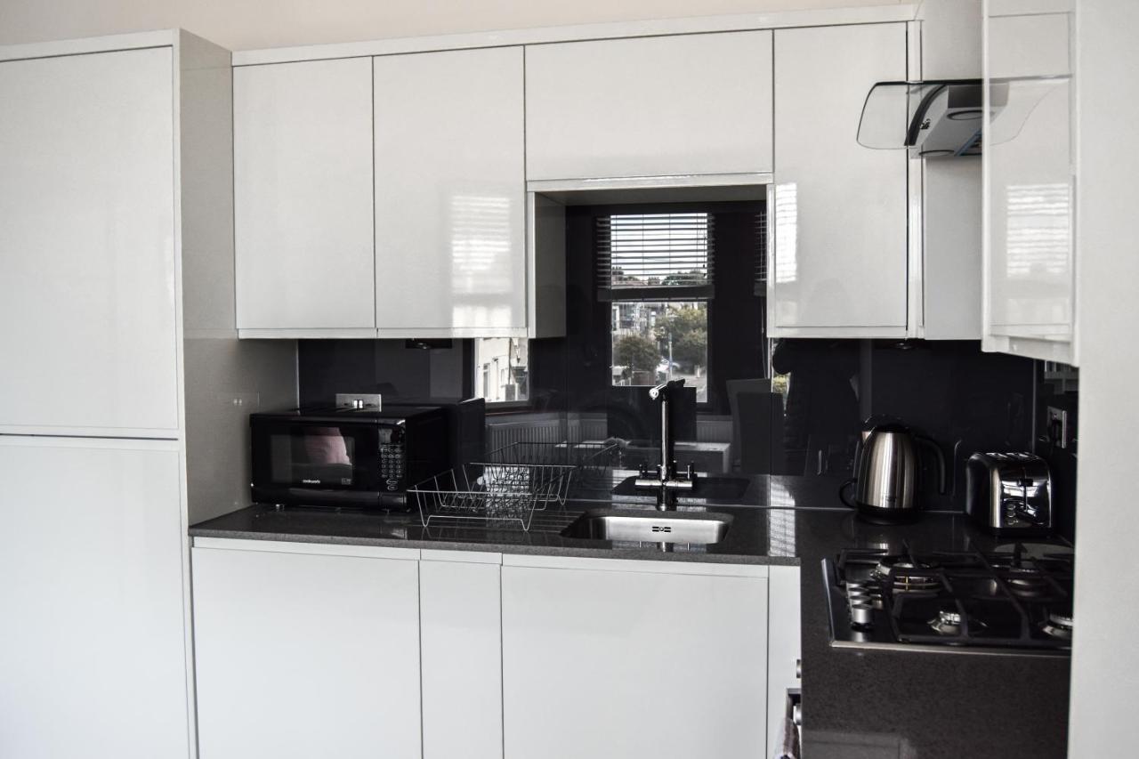 Morland Apartments - Hornchurch London Bagian luar foto