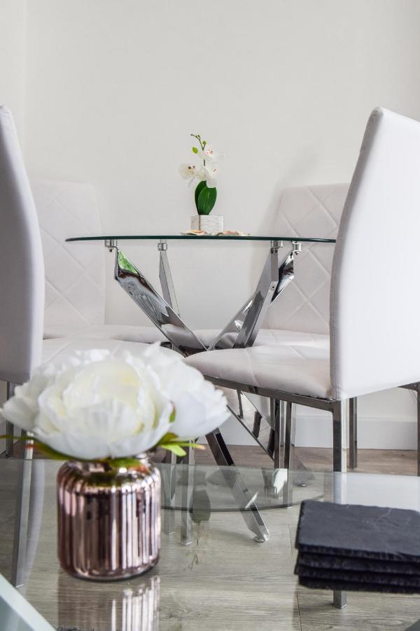 Morland Apartments - Hornchurch London Bagian luar foto