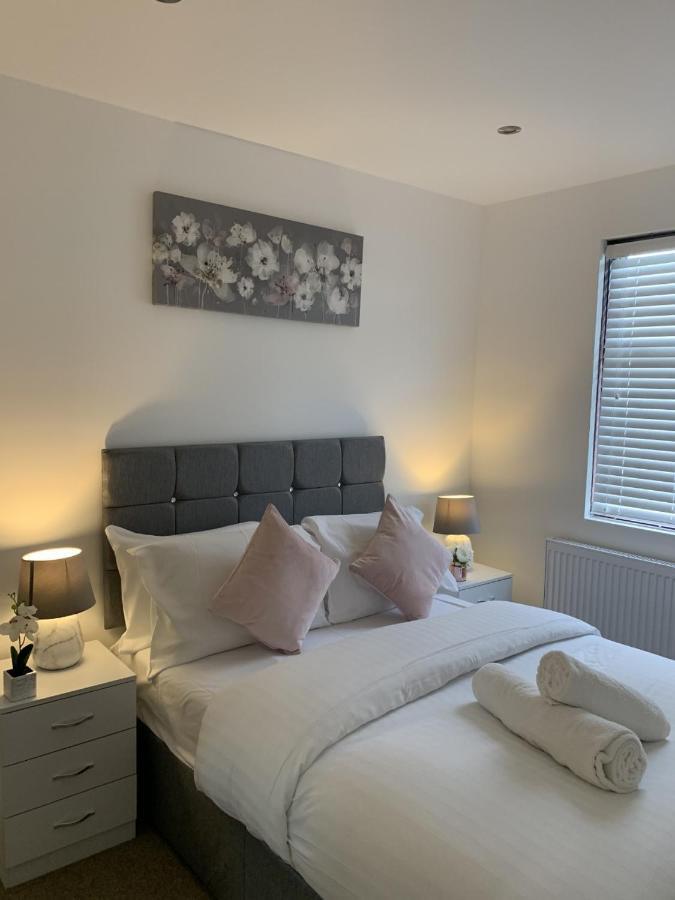 Morland Apartments - Hornchurch London Bagian luar foto